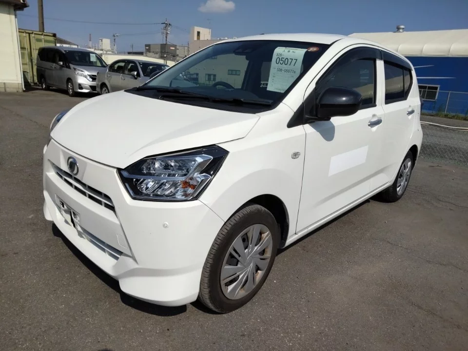Daihatsu Mira e:S LA350S 2021